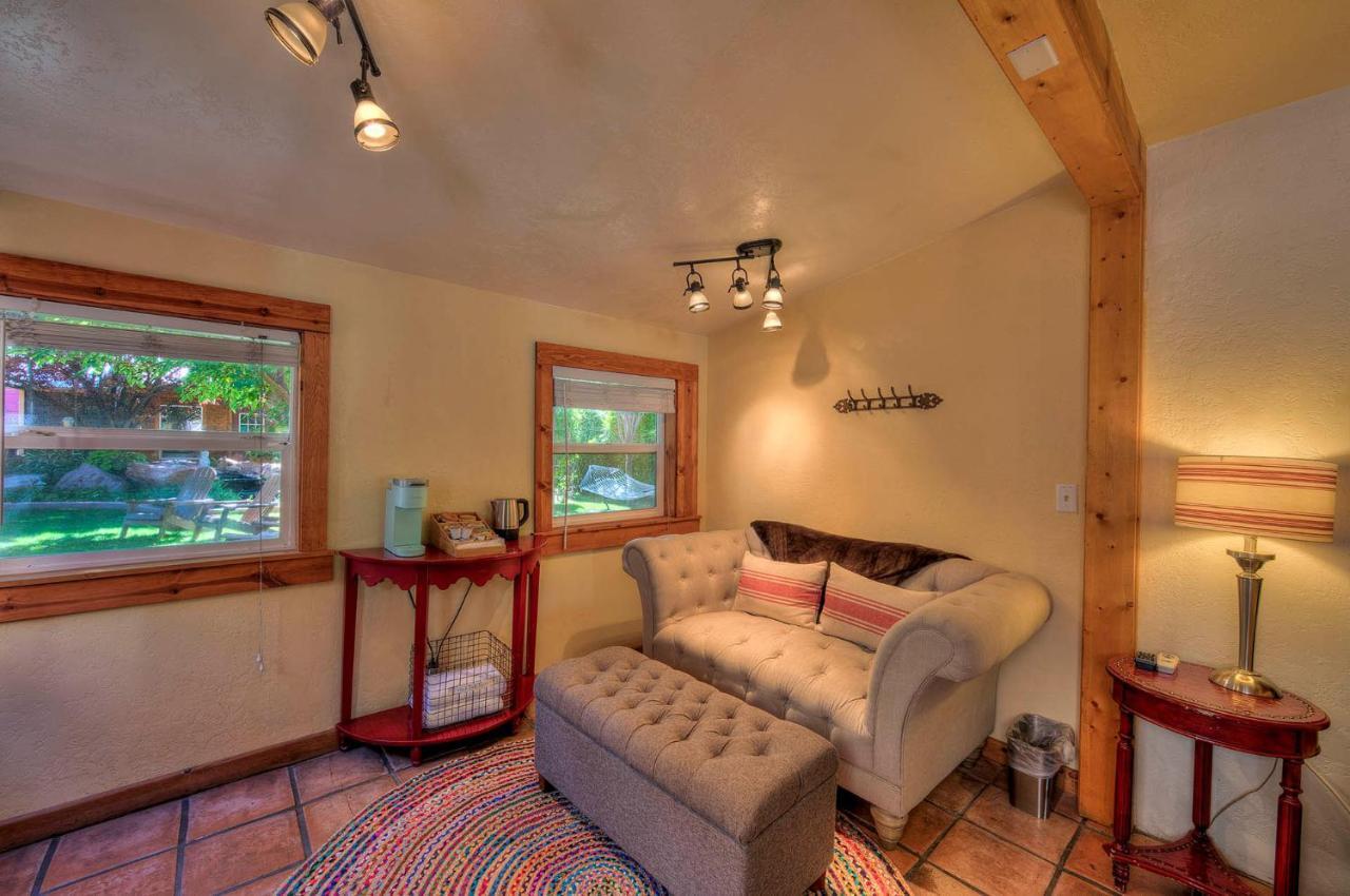 Cali Cochitta Vacation Rentals Moab Luaran gambar