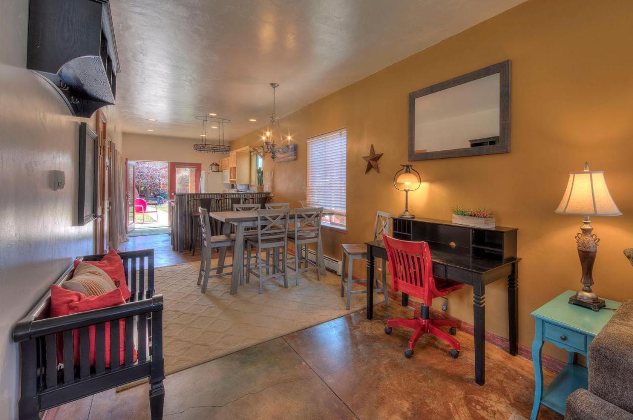 Cali Cochitta Vacation Rentals Moab Luaran gambar